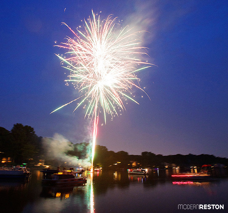 Fourth-of-July-at-Lake-Anne-Reston-2